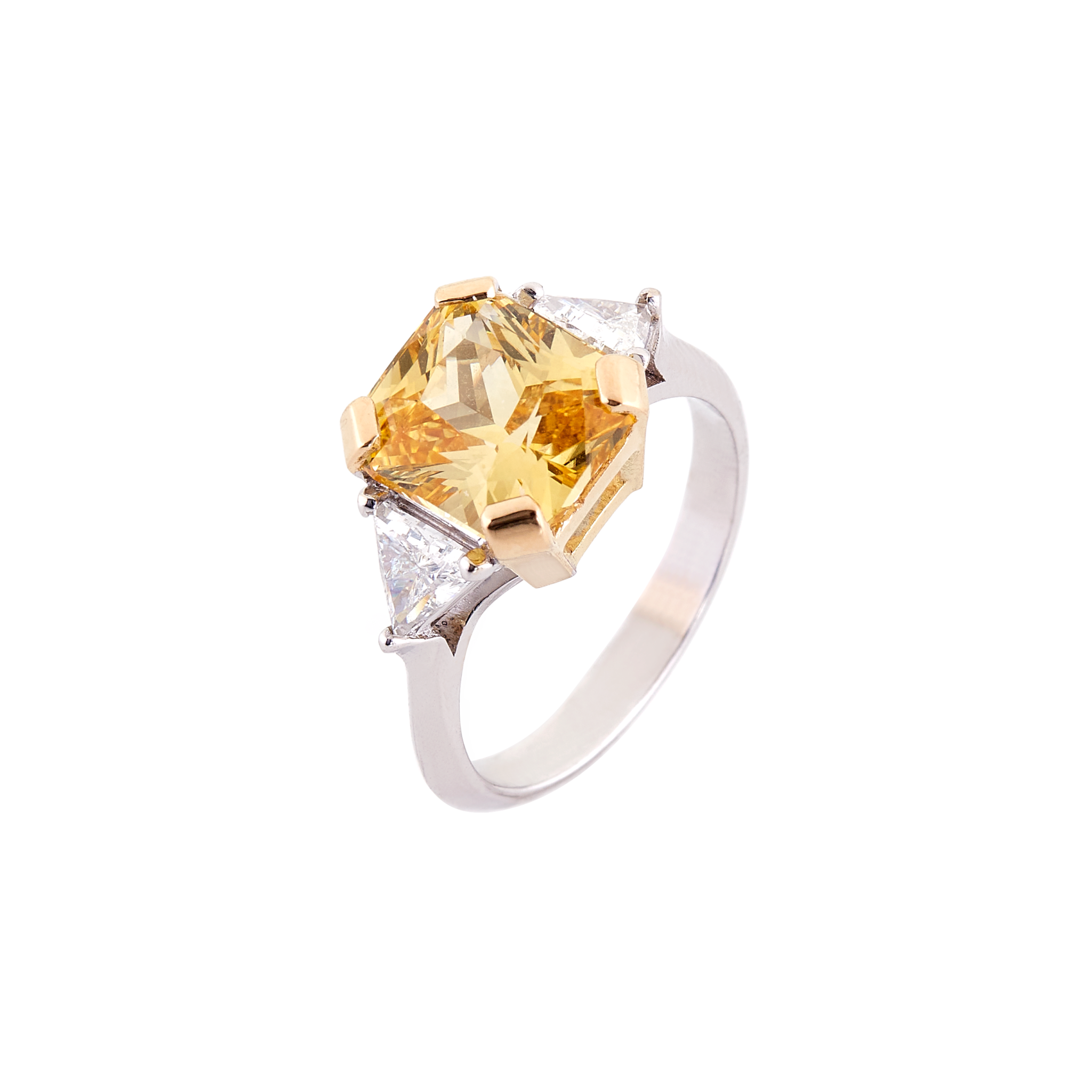 Agrandir une bague ou une alliance à la maison ou avec un expert