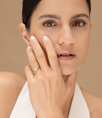 bague Céleste porté