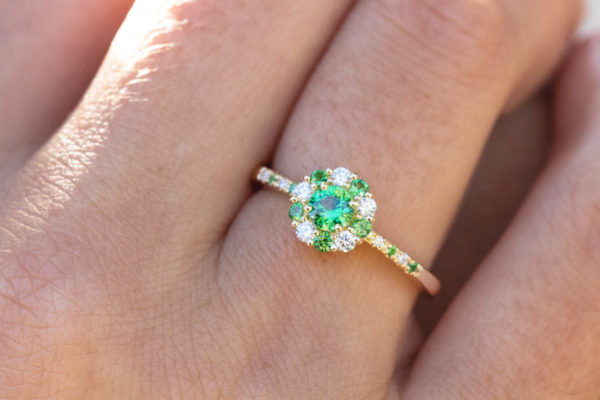 bague solitaire astre grenat et diamant